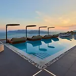 Hotel Oia Suites
