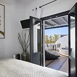 Oia Suites Hotel Oia (Santorini)