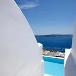 Hotel Oia Suites 3*