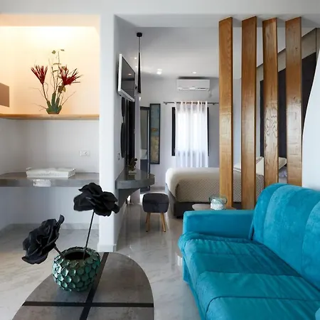 Oia Suites 3*