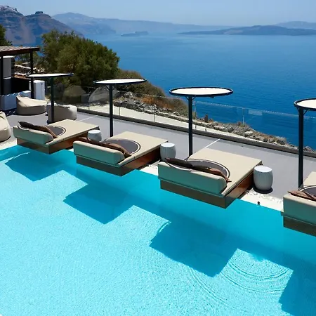 Oia Suites Hotel 3*