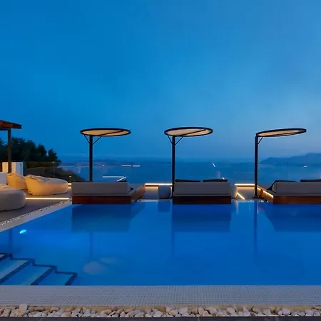 Oia Suites Hotel