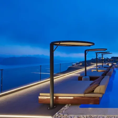 Oia Suites 3*