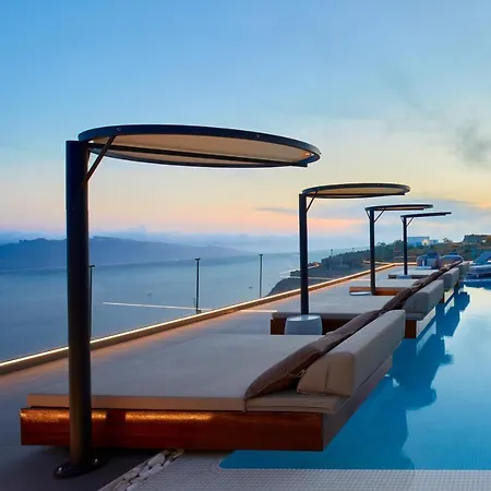Oia Suites 3*