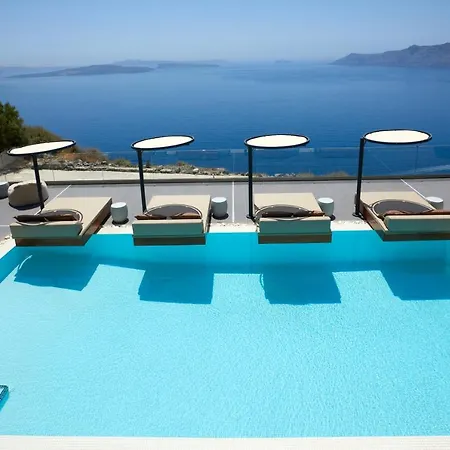 Oia Suites 3*