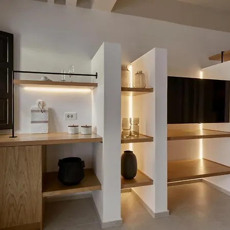 Hotel Oia Suites