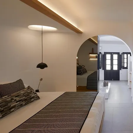 Oia Suites 3*
