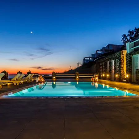 Oia Suites Hotel