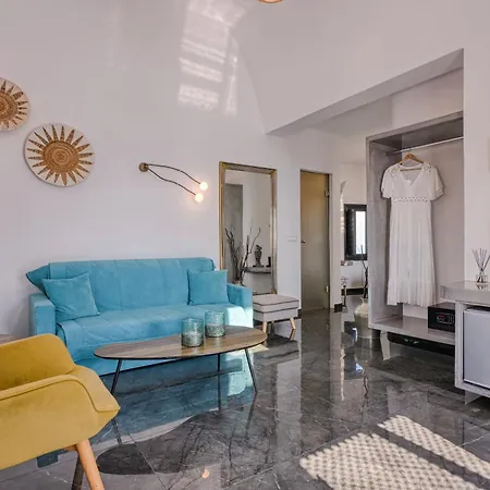 Oia Suites 3*