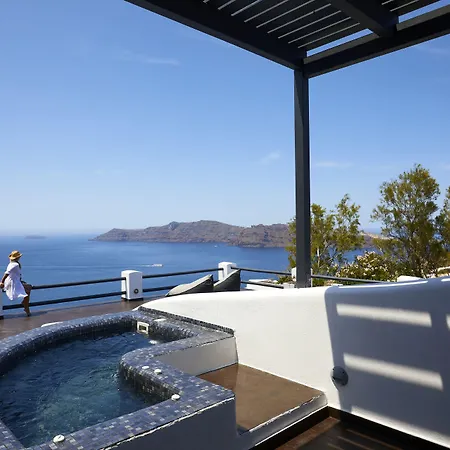 Oia Suites