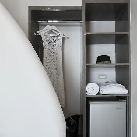 Oia Suites 3* Oia