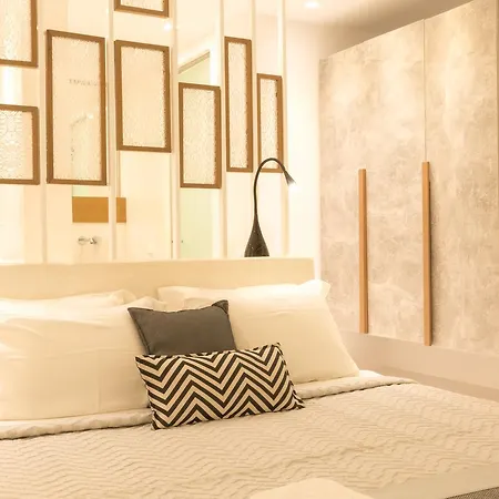 Oia Suites Hotel 3*