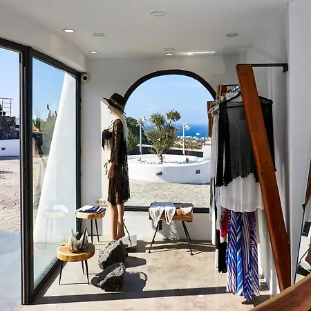 Oia Suites