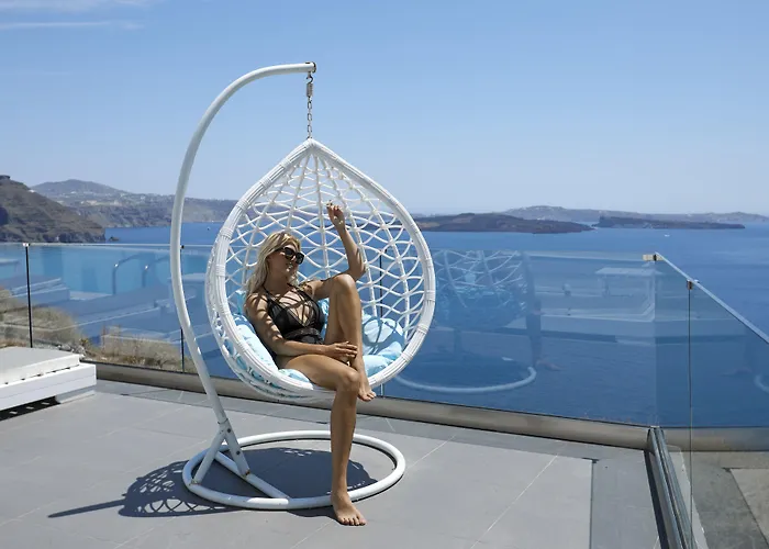Otel Oia Suites 3*