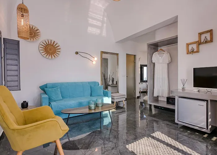 Oia Suites 3*