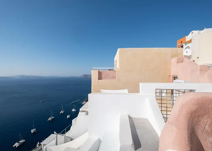 Otel Oia Suites