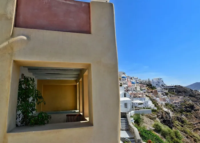 Oia Suites