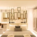 Ξενοδοχείο Oia Suites