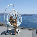 Ξενοδοχείο Oia Suites 3*