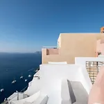 מלון Oia Suites
