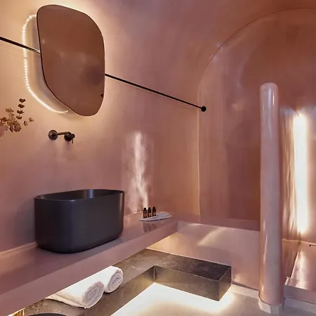 Szálloda Oia Suites 3*