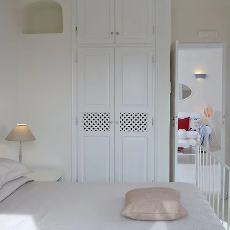 Szálloda Oia Suites Ía