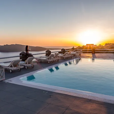 Oia Suites 3*
