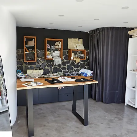 Oia Suites Szálloda Ía