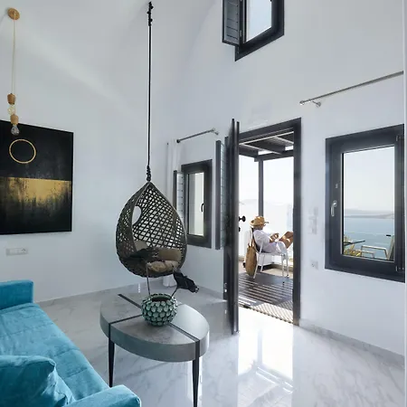 Oia Suites