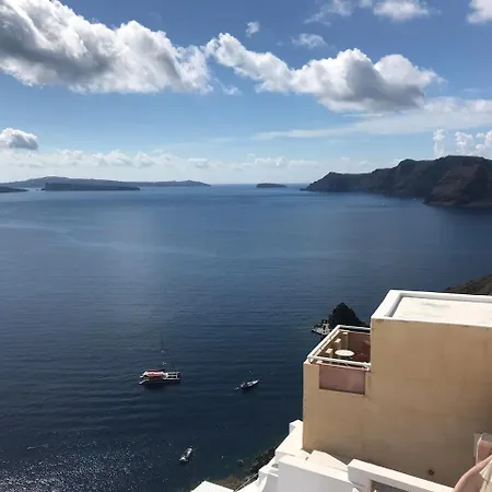 Hotel Oia Suites