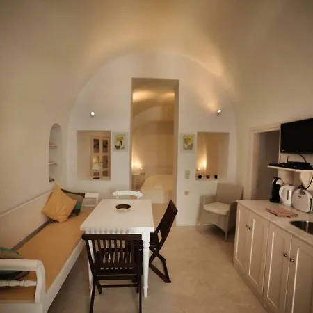 Oia Suites Szálloda Ía