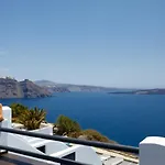 Oia Suites Hotel 3*