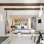 Oia Suites 3*